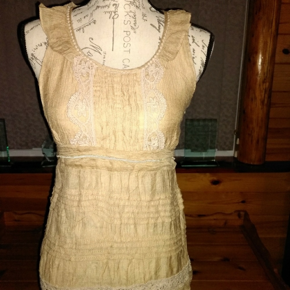 Beige tank top
